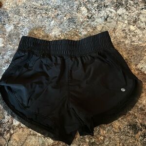 Apana shorts